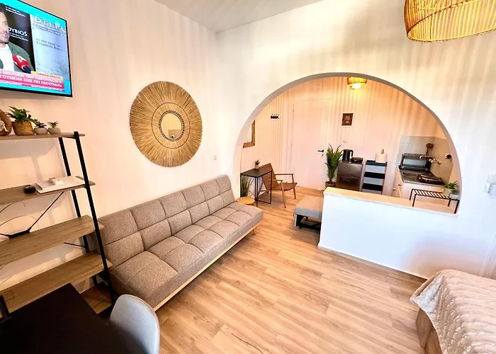 Aeolian Blu 8 * Páros