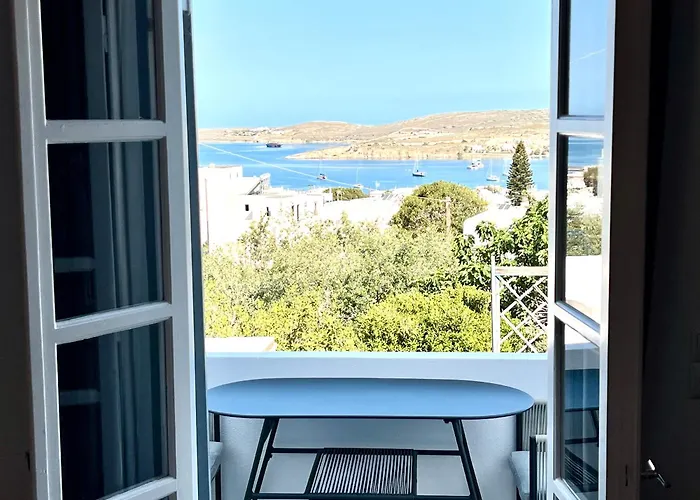 Aeolian Blu 8 * Páros