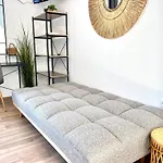 Aeolian Blu 8 * Páros