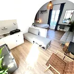 Aeolian Blu 8 Páros
