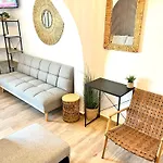 Aeolian Blu 8 Páros