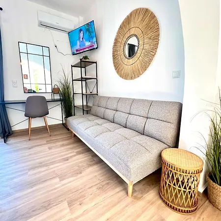 Aeolian Blu 8 Páros